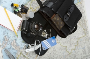 How to Use Smartphones and Data Plans When Traveling Abroad