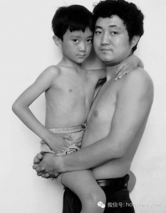 Father and Son Take Same Picture in 1993