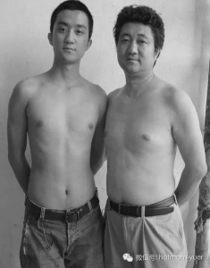 Father and Son Take Same Picture in 2006