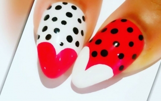 Love Is In the Air | Valentine's Day Nail Art Design