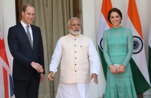 Prince William in India Shaking Hands WIth Narendra Modi 2