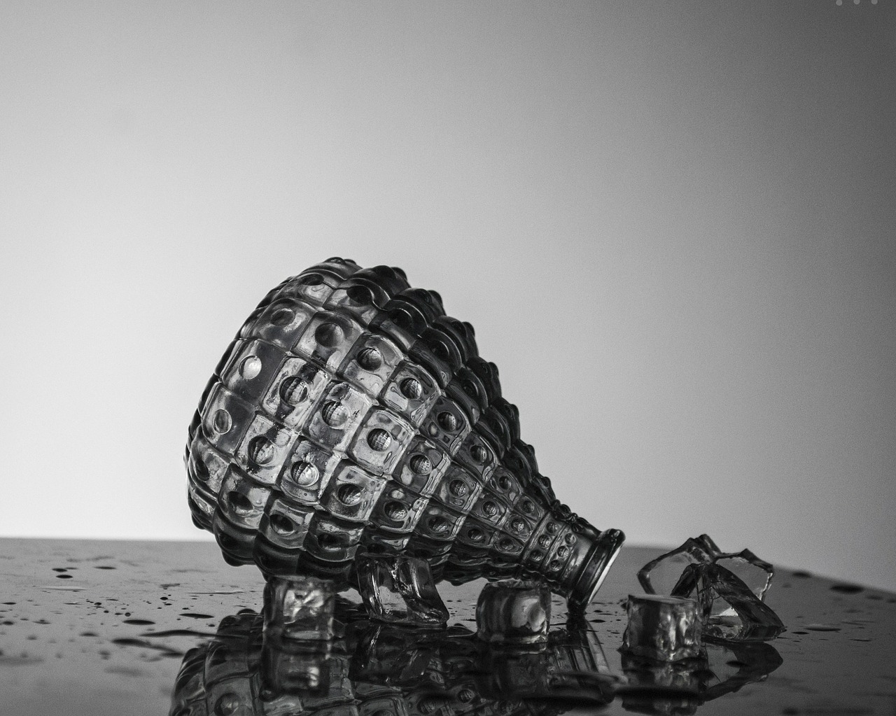 How to wear perfume subtly