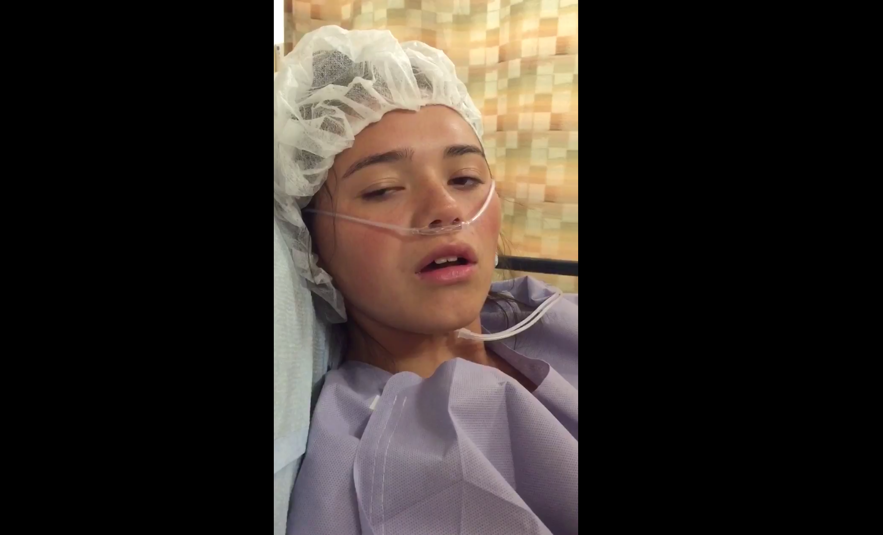 Girl Had The Funniest Moment With Her Mom After Her Knee Surgery