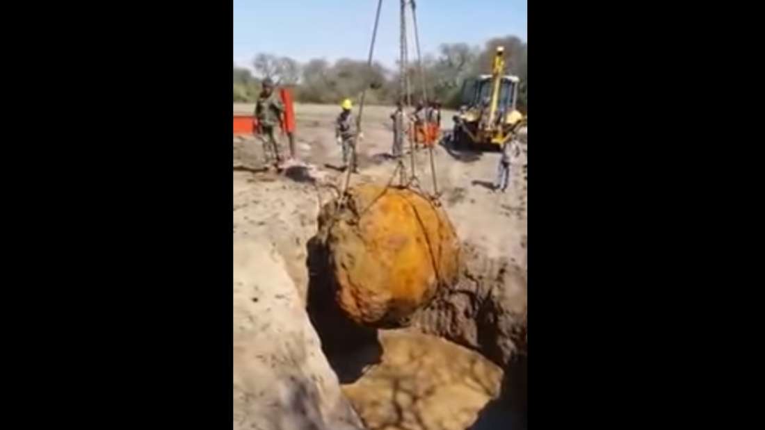 a 30 tonne giant meteorite discovered in Argentina