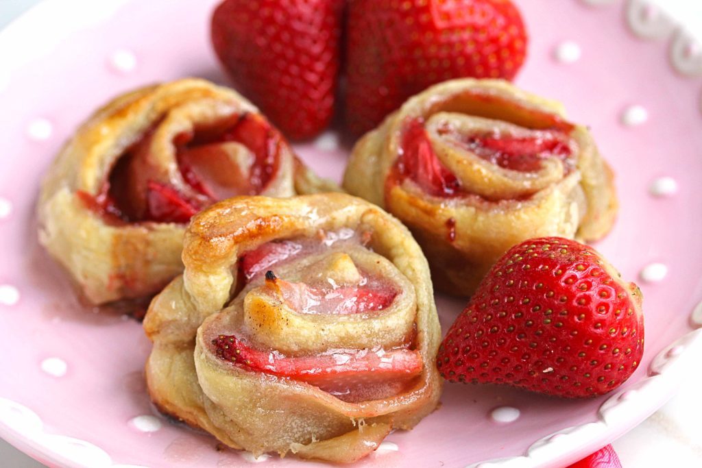 Lazy Strawberry Cinnamon Rolls