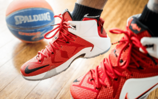 Debongo - Tips on Picking Outdoor Basketball Shoes